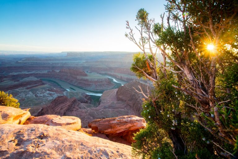 The Art of Slow Travel: Embracing the Beauty of the Outdoors